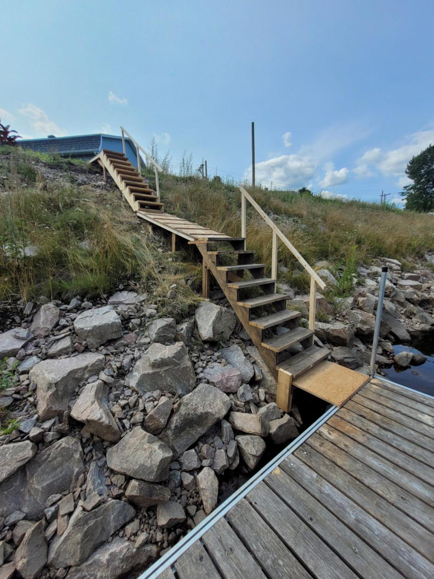 L'Auberge Du Vieux Pont Saint-Raymond Bagian luar foto
